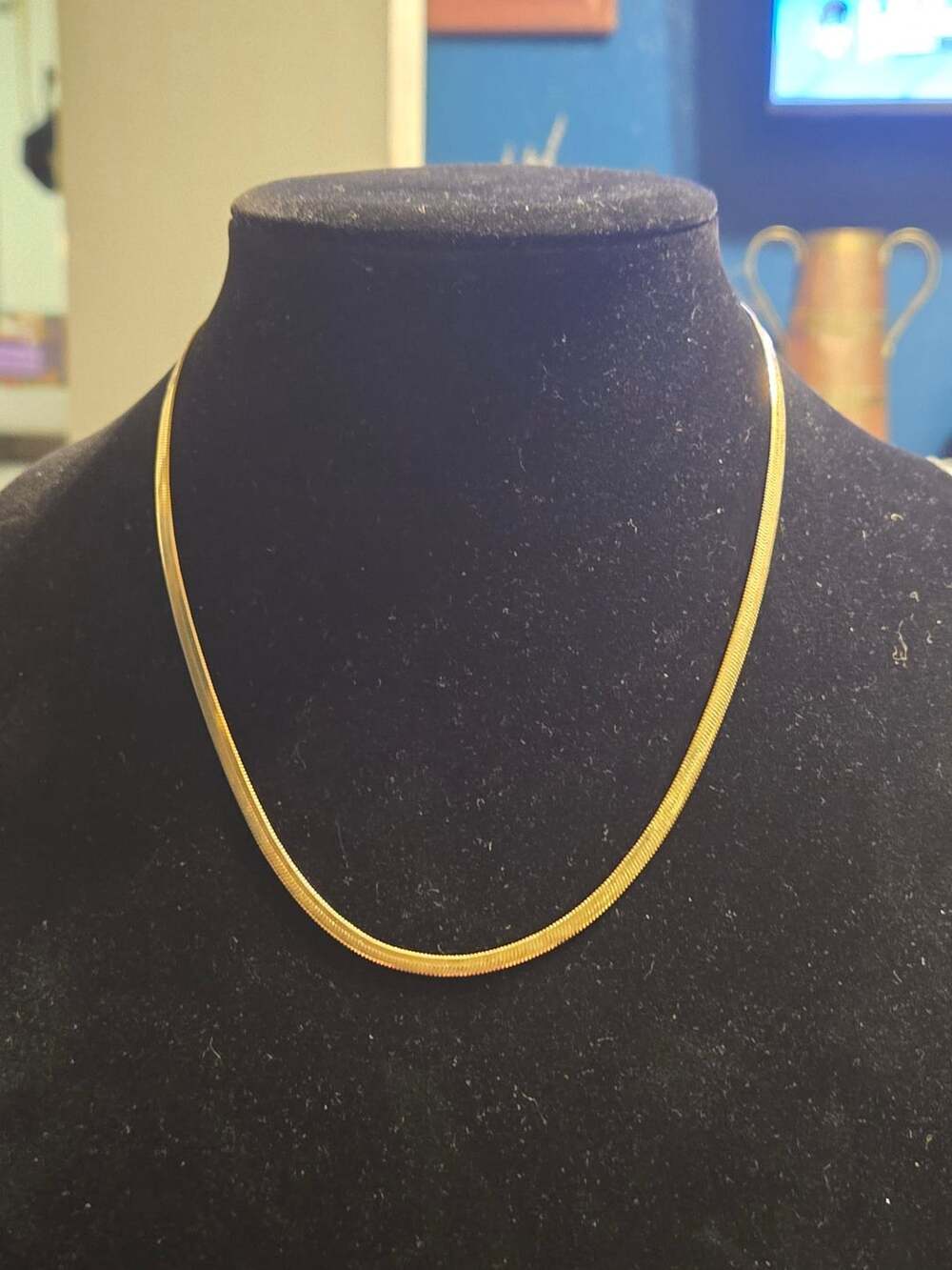 Gold Tone Herringbone Chain Necklace Size 20 Inch